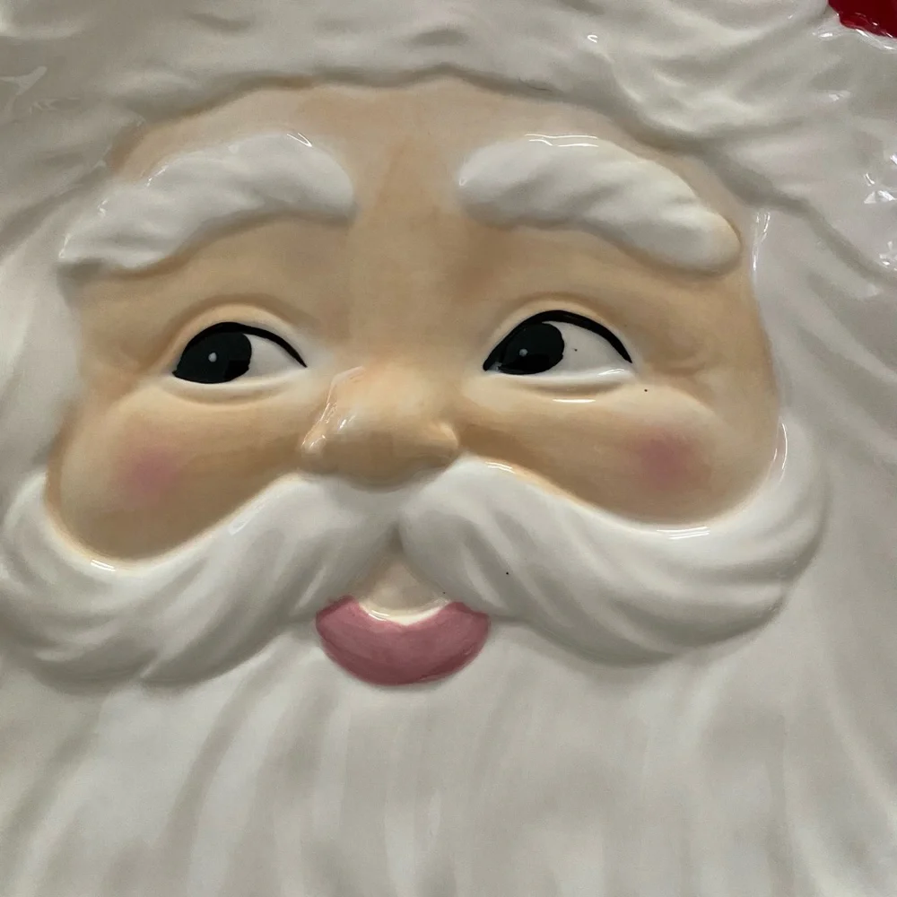 Sur‎ La Table Santa Claus Ceramic Holiday Christmas Plate